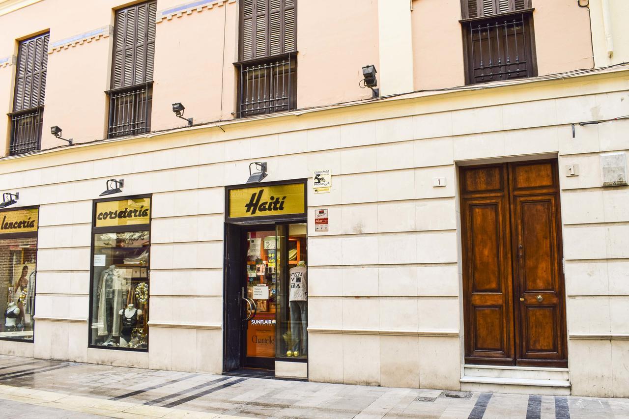 Letmalaga Comedy Exterior photo