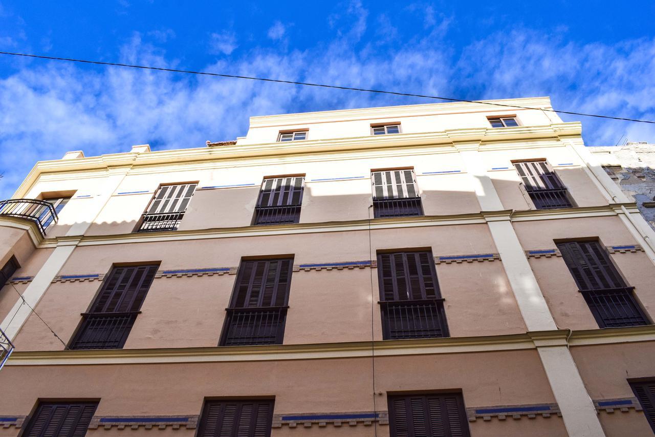 Letmalaga Comedy Exterior photo